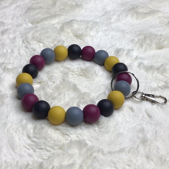 #173. Handmade Silicone bead wristlet. Made with bpa free 15mm silicone beads. - Picture 2 of 3